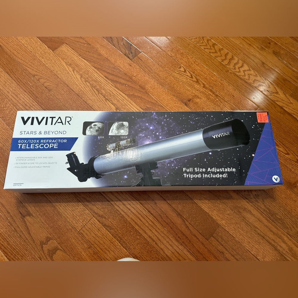Vivitar Telescope new with tags! All parts and manual included.